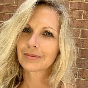 Meet your Posher, Dawn